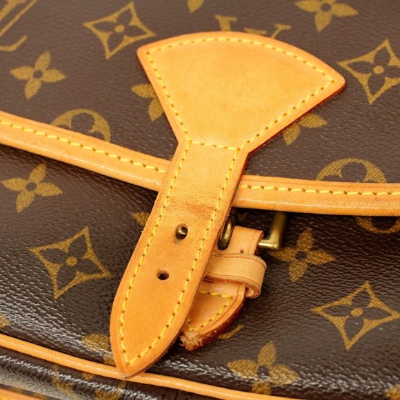 LOUIS VUITTON Authentic Brown Monogram Shoulder Bag - Picture 9 of 12